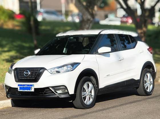 NISSAN KICKS 1.6 16V FLEXSTART ACTIVE XTRONIC NISSAN KICKS 1.6 16V FLEXSTART ACTIVE XTRONIC